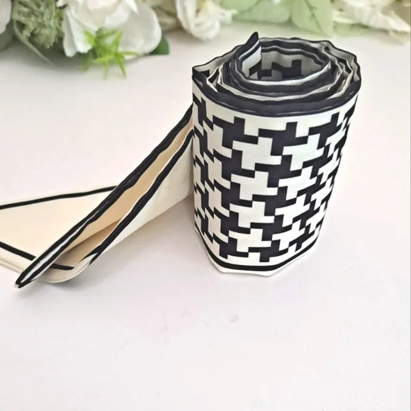 Twilly skinny houndstooth off white black bag purse scarf set of two NEW 2/$30 - Picture 4 of 11